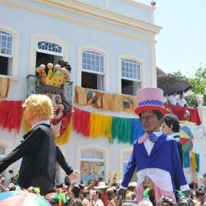 巴西奥林达的巨型人偶狂欢节