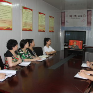 广安市妇组织收看建党95周年庆祝大会实况