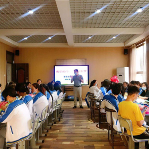 西安市临潼区徐杨高级职业中学开展端午节主题活动
