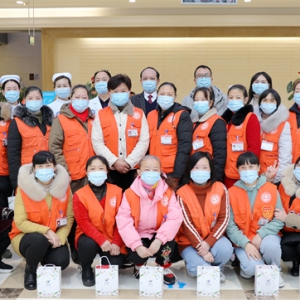 400余人简阳志愿者在医院累计服务超50000小时