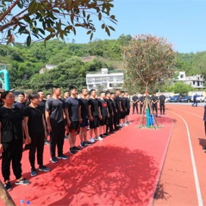 兴文县公安局开展第二季度警体达标测试