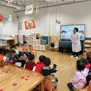 成都市温江区政通幼儿园家长走进课堂，科普“预防传染病”小知识