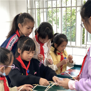 祝贺！崇州市七一实验小学获评“科技馆里的科学课”全国示范校