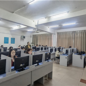 四川省商贸学校圆满完成第68次全国计算机等级考试各项工作